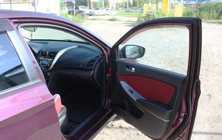 Hyundai Solaris II рестайлинг, 2011 год, 550 000 рублей, 7 фотография
