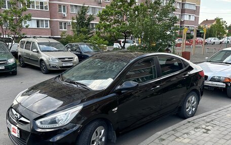 Hyundai Solaris II рестайлинг, 2013 год, 780 000 рублей, 3 фотография