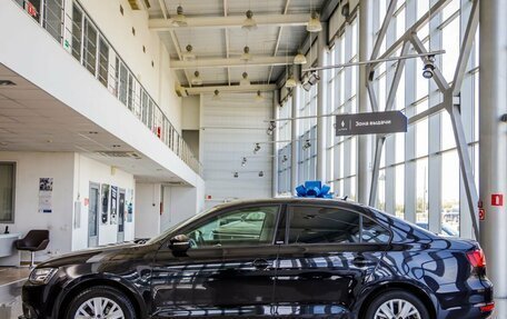 Volkswagen Jetta VI, 2014 год, 1 114 800 рублей, 4 фотография