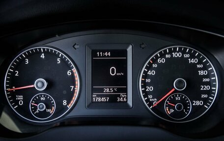 Volkswagen Jetta VI, 2014 год, 1 114 800 рублей, 12 фотография