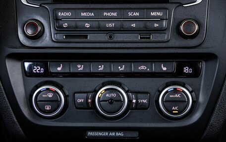 Volkswagen Jetta VI, 2014 год, 1 114 800 рублей, 26 фотография