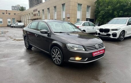 Volkswagen Passat B7, 2011 год, 1 000 000 рублей, 1 фотография