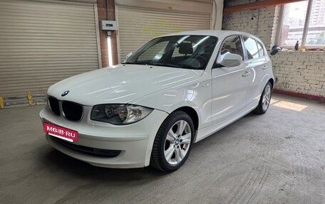 BMW 1 серия, 2011 год, 1 250 000 рублей, 3 фотография