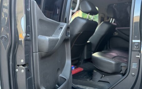Nissan Navara (Frontier), 2008 год, 1 130 000 рублей, 22 фотография