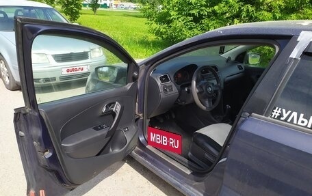 Volkswagen Polo VI (EU Market), 2012 год, 350 000 рублей, 2 фотография