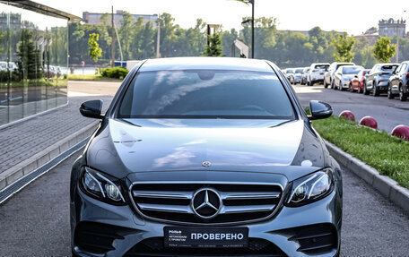 Mercedes-Benz E-Класс, 2019 год, 2 999 000 рублей, 4 фотография