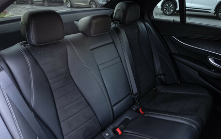 Mercedes-Benz E-Класс, 2019 год, 2 999 000 рублей, 17 фотография