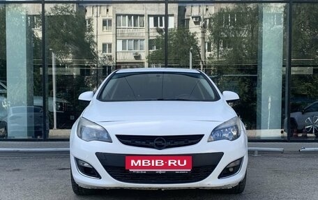 Opel Astra J, 2011 год, 780 000 рублей, 2 фотография