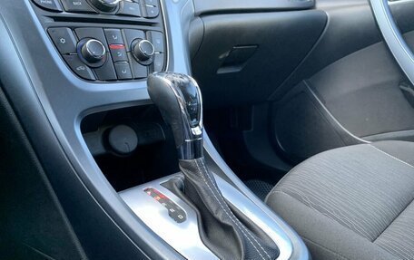 Opel Astra J, 2011 год, 780 000 рублей, 12 фотография
