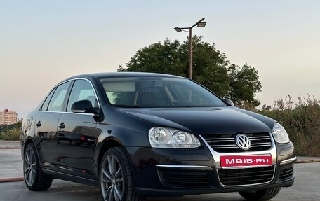 Volkswagen Jetta VI, 2008 год, 980 000 рублей, 1 фотография