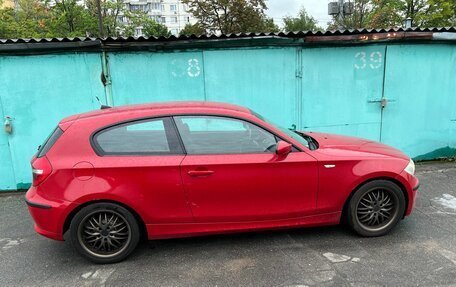 BMW 1 серия, 2009 год, 640 000 рублей, 5 фотография