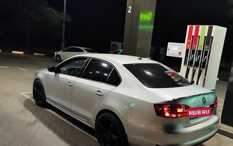 Volkswagen Jetta VI, 2013 год, 1 100 000 рублей, 4 фотография