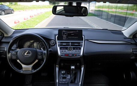 Lexus NX I, 2017 год, 2 999 000 рублей, 10 фотография