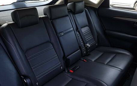 Lexus NX I, 2017 год, 2 999 000 рублей, 16 фотография