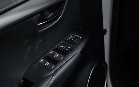 Lexus NX I, 2017 год, 2 999 000 рублей, 23 фотография