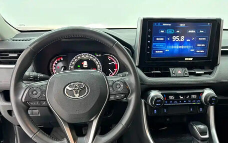 Toyota RAV4, 2022 год, 2 364 000 рублей, 11 фотография