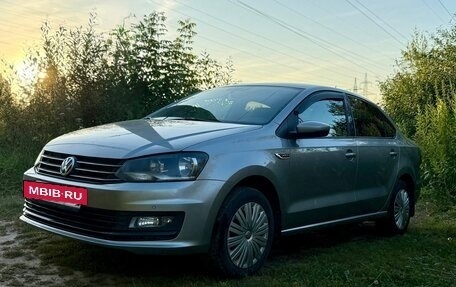Volkswagen Polo VI (EU Market), 2018 год, 1 050 000 рублей, 2 фотография