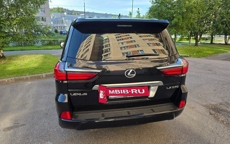 Lexus LX III, 2016 год, 9 000 000 рублей, 3 фотография