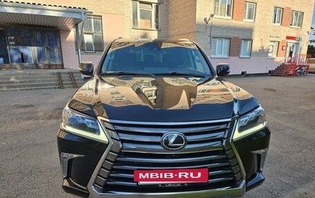 Lexus LX III, 2016 год, 9 000 000 рублей, 5 фотография
