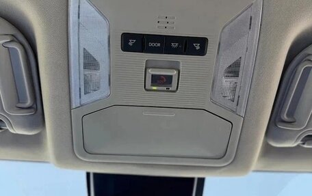 Toyota RAV4, 2022 год, 2 715 000 рублей, 16 фотография