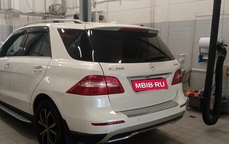 Mercedes-Benz M-Класс, 2012 год, 1 800 000 рублей, 4 фотография