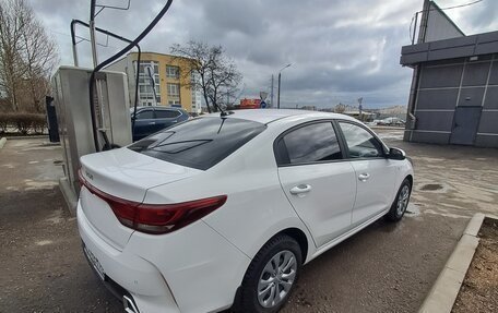KIA Rio IV, 2022 год, 1 900 000 рублей, 5 фотография