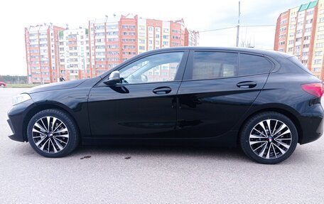 BMW 1 серия, 2021 год, 1 950 000 рублей, 6 фотография