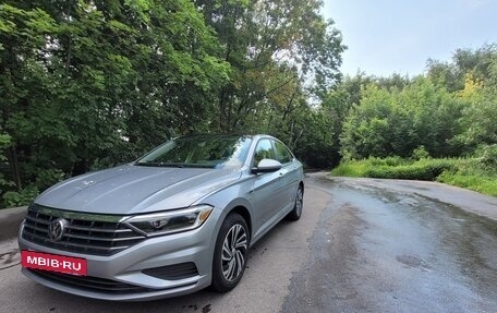 Volkswagen Jetta VII, 2020 год, 1 950 000 рублей, 2 фотография