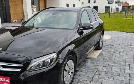 Mercedes-Benz C-Класс, 2017 год, 1 550 000 рублей, 4 фотография