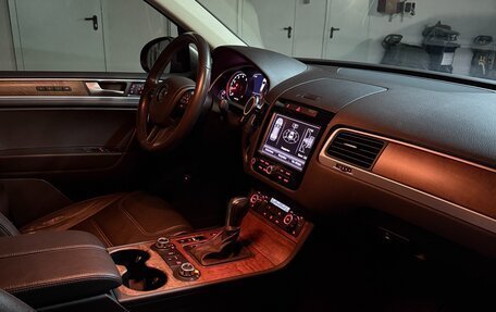 Volkswagen Touareg III, 2013 год, 3 090 000 рублей, 6 фотография
