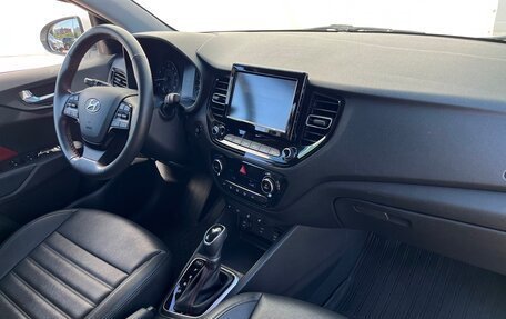Hyundai Solaris II рестайлинг, 2021 год, 1 692 800 рублей, 8 фотография