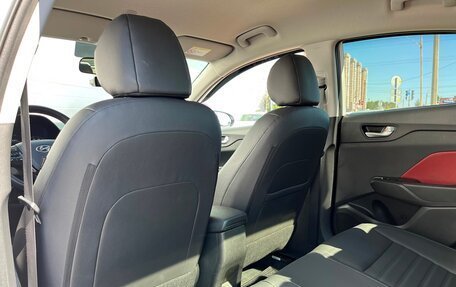 Hyundai Solaris II рестайлинг, 2021 год, 1 692 800 рублей, 12 фотография