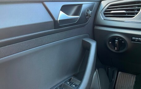 Volkswagen Polo VI (EU Market), 2021 год, 1 745 100 рублей, 21 фотография