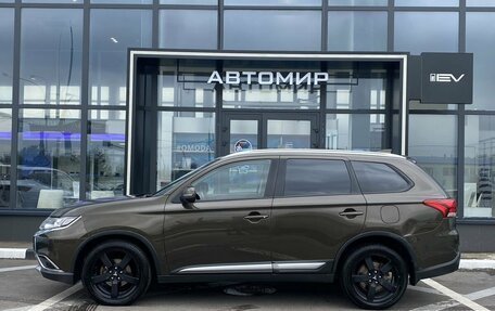 Mitsubishi Outlander III рестайлинг 3, 2018 год, 1 900 000 рублей, 4 фотография