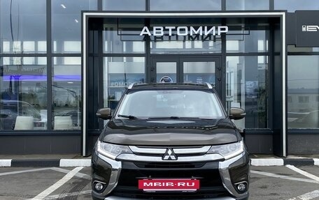Mitsubishi Outlander III рестайлинг 3, 2018 год, 1 900 000 рублей, 2 фотография