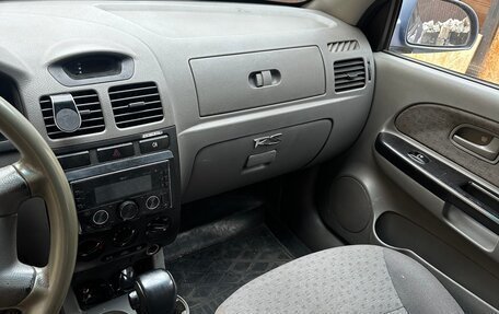 KIA Rio II, 2004 год, 110 000 рублей, 9 фотография