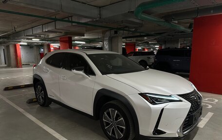 Lexus UX I, 2020 год, 3 100 000 рублей, 2 фотография