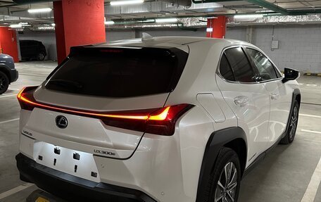 Lexus UX I, 2020 год, 3 100 000 рублей, 4 фотография