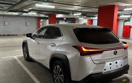 Lexus UX I, 2020 год, 3 100 000 рублей, 6 фотография