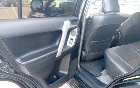 Toyota Land Cruiser Prado 150 рестайлинг 2, 2013 год, 2 590 000 рублей, 8 фотография