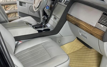 Lincoln Navigator, 2005 год, 3 300 000 рублей, 9 фотография