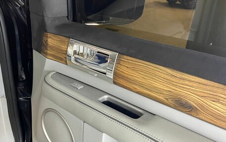 Lincoln Navigator, 2005 год, 3 300 000 рублей, 11 фотография
