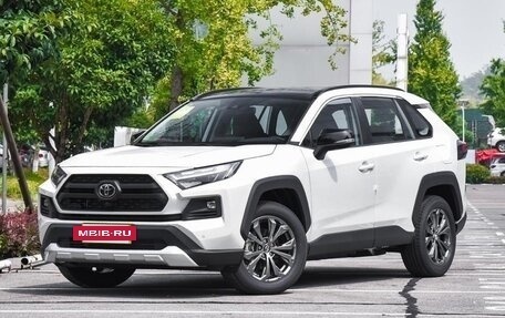 Toyota RAV4, 2025 год, 3 220 000 рублей, 9 фотография