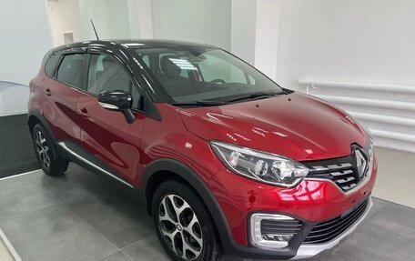 Renault Kaptur I рестайлинг, 2020 год, 1 715 000 рублей, 3 фотография