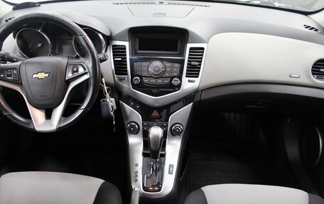 Chevrolet Cruze II, 2012 год, 672 000 рублей, 9 фотография
