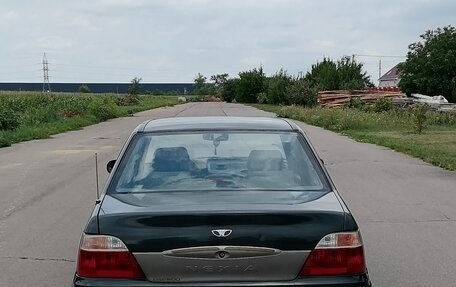 Daewoo Nexia I рестайлинг, 2004 год, 160 000 рублей, 2 фотография