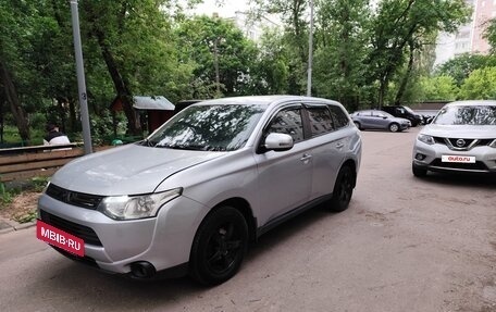 Mitsubishi Outlander III рестайлинг 3, 2012 год, 1 096 000 рублей, 2 фотография