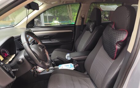 Mitsubishi Outlander III рестайлинг 3, 2012 год, 1 096 000 рублей, 13 фотография