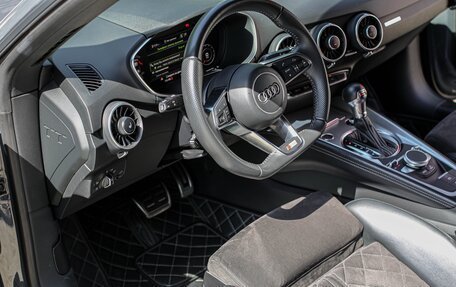 Audi TT, 2018 год, 3 700 000 рублей, 14 фотография