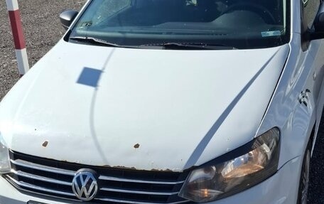 Volkswagen Polo VI (EU Market), 2018 год, 550 000 рублей, 2 фотография
